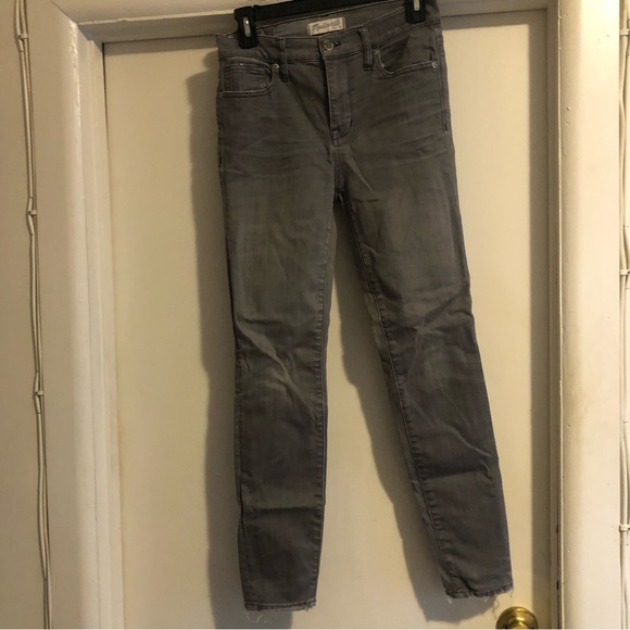 ❤️Madewell Distressed High Riser Skinny Grey Jeans Size 26 - Picture 1 of 7